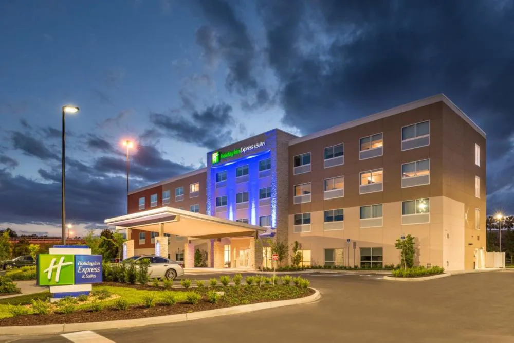 Holiday Inn Express & Suites Tampa North - Wesley Chapel by IHG hotel hero