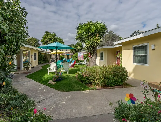 Beach House Inn hotel detail image 3