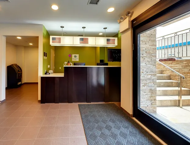 Hillside Hotel hotel detail image 3