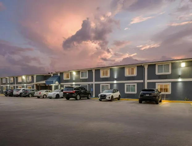 Days Inn by Wyndham New Orleans Pontchartrain hotel detail image 1