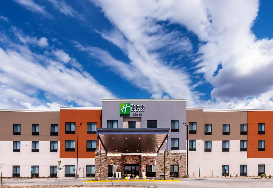 Holiday Inn Express & Suites Perryton by IHG hotel hero