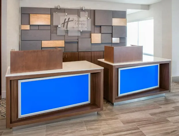 Holiday Inn Express & Suites East Peoria - Riverfront by IHG hotel detail image 4