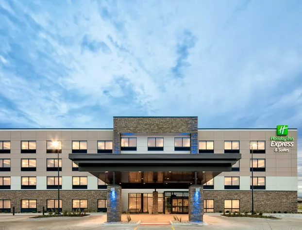 Holiday Inn Express & Suites East Peoria - Riverfront by IHG hotel detail image 2