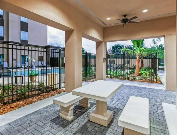 Hampton Inn & Suites Houston I-10 West Park Row hotel detail image 3