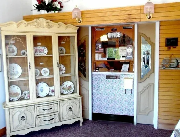 Redclyffe Shore Motor Inn hotel detail image 3