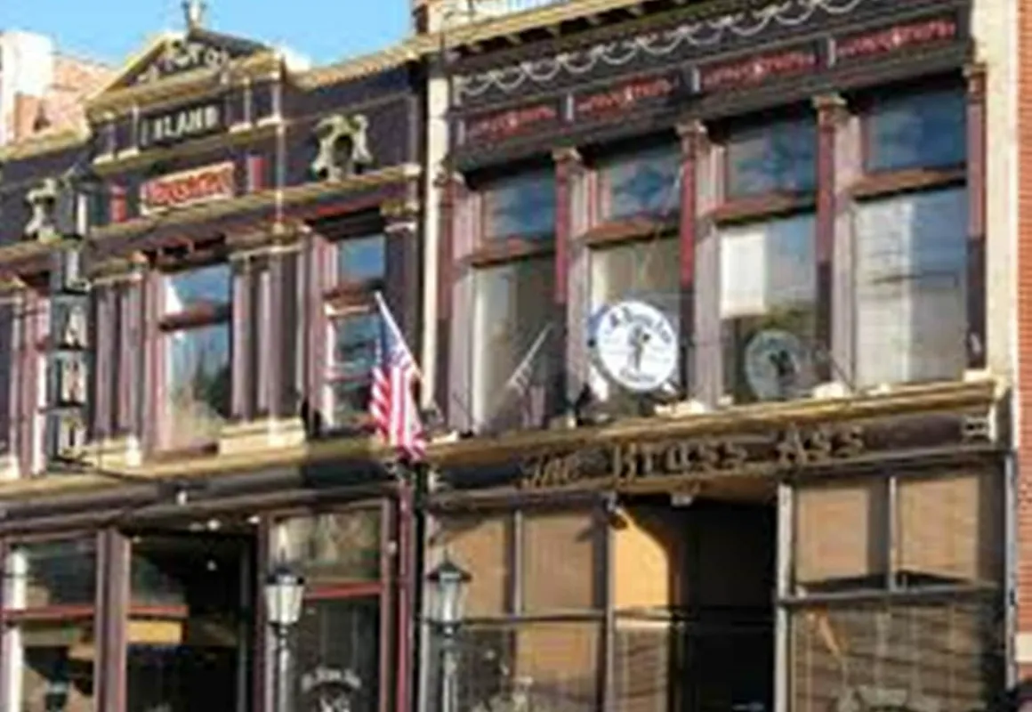 Midnight Rose & McGills Hotel & Casino hotel hero