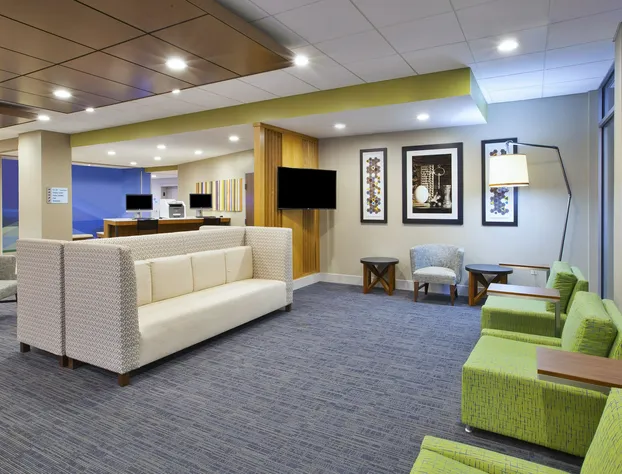Holiday Inn Express & Suites Parkersburg East by IHG hotel detail image 2