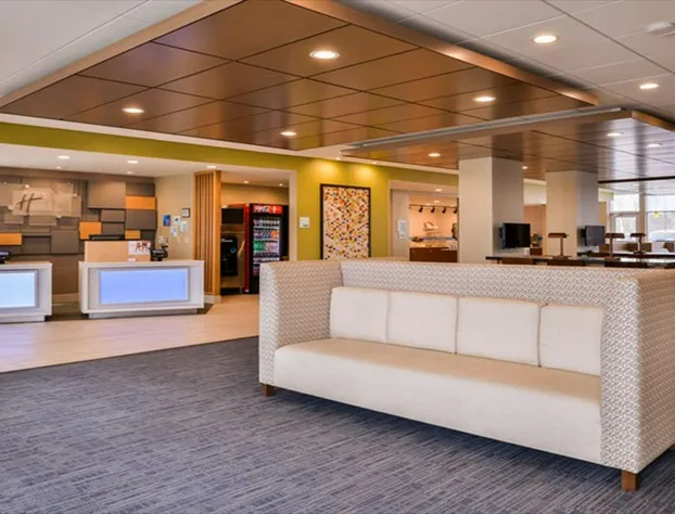 Holiday Inn Express & Suites Parkersburg East by IHG hotel detail image 3