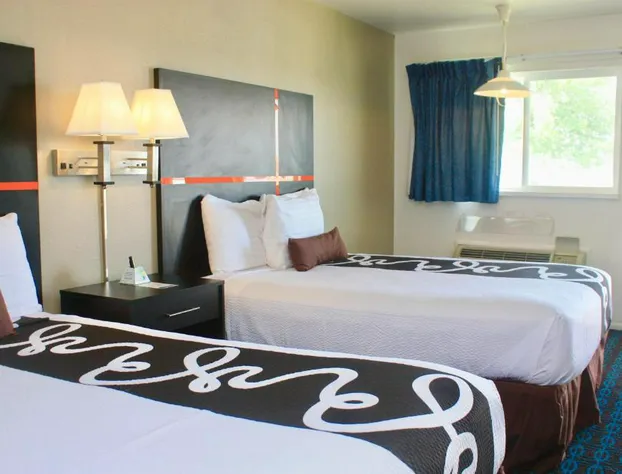 Chaparral Motor Inn hotel detail image 3