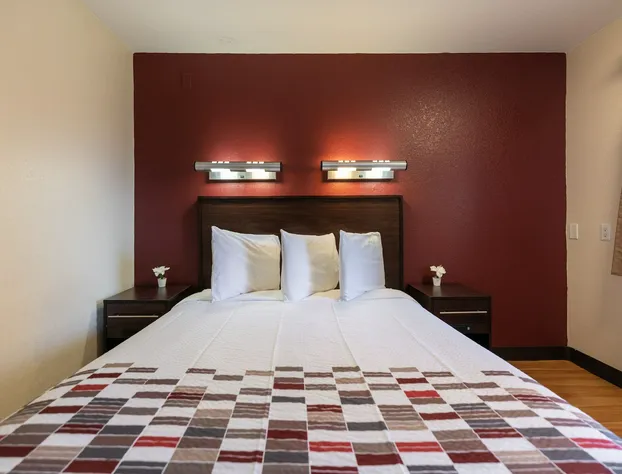 Sacramento Inn & Suites hotel detail image 4