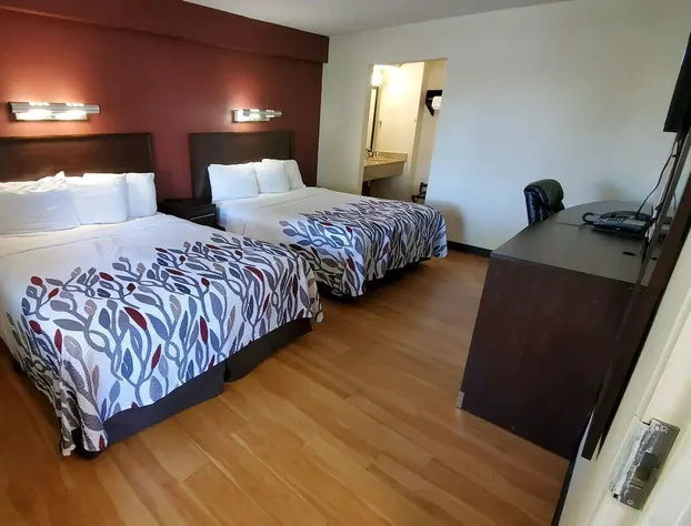 Sacramento Inn & Suites hotel detail image 4