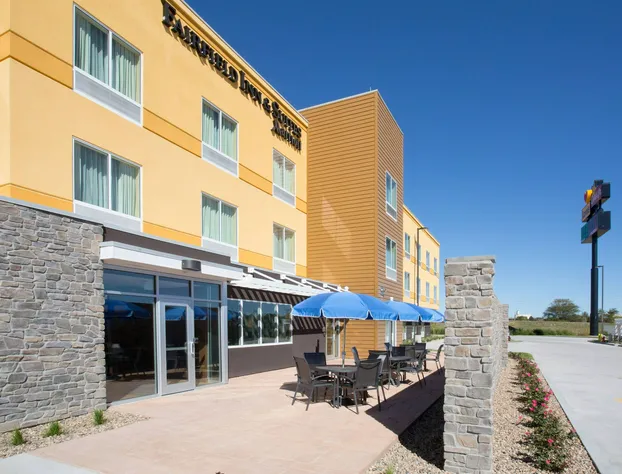 Fairfield Inn & Suites by Marriott Burlington hotel detail image 3