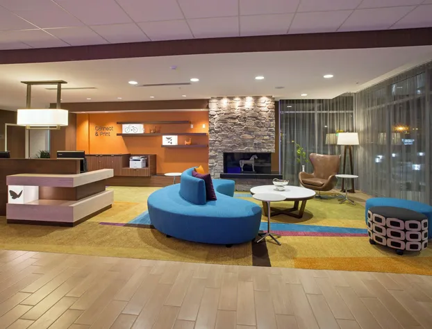 Fairfield Inn & Suites by Marriott Burlington hotel detail image 2