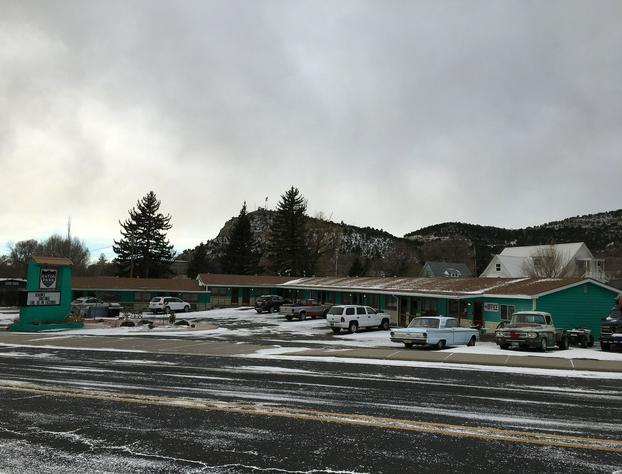 Raton Pass Motor Inn hotel detail image 1