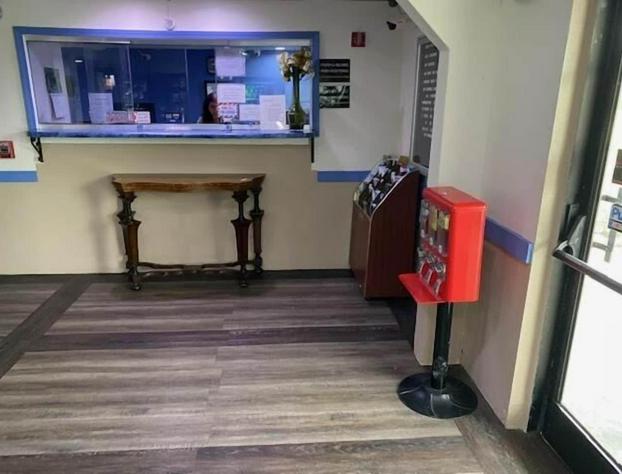 Americas Express Inn hotel detail image 1