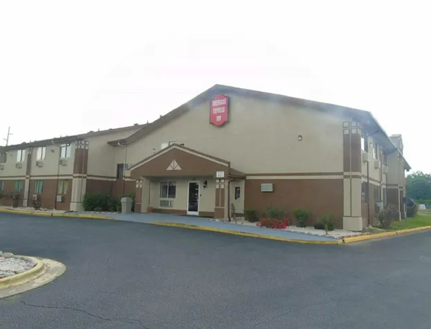 Americas Express Inn hotel detail image 2