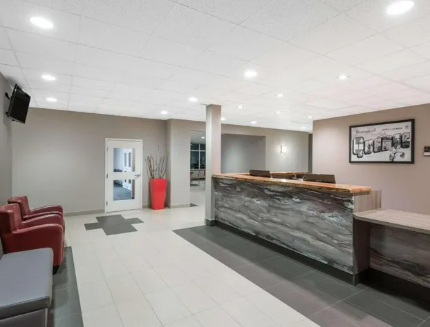 Super 8 by Wyndham Mont Laurier hotel detail image 2