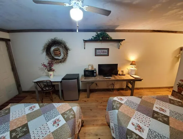 Jamesport Inn hotel detail image 2