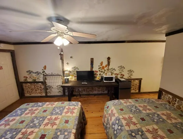 Jamesport Inn hotel detail image 4