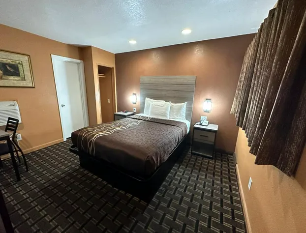 New Corral Motel hotel detail image 4