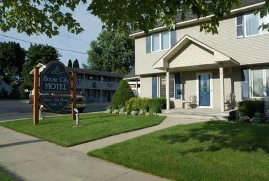 Boyne City Motel hotel hero