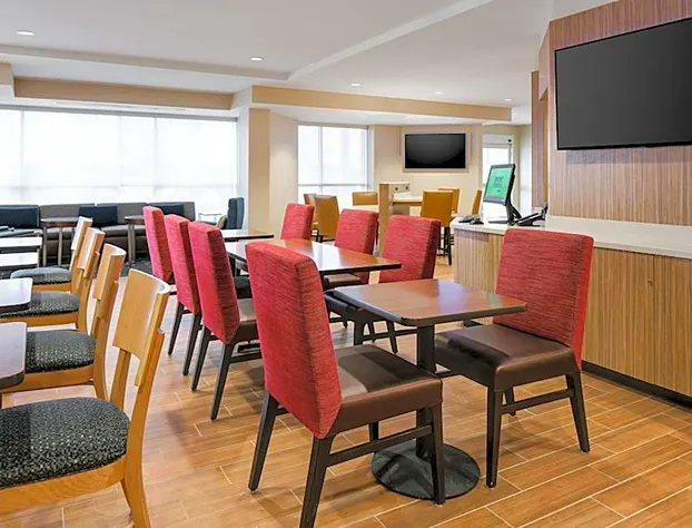 Towneplace Suites Kansas City Airport hotel detail image 2