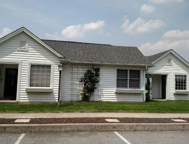 Spruce Lane Lodge and Cottages hotel detail image 1