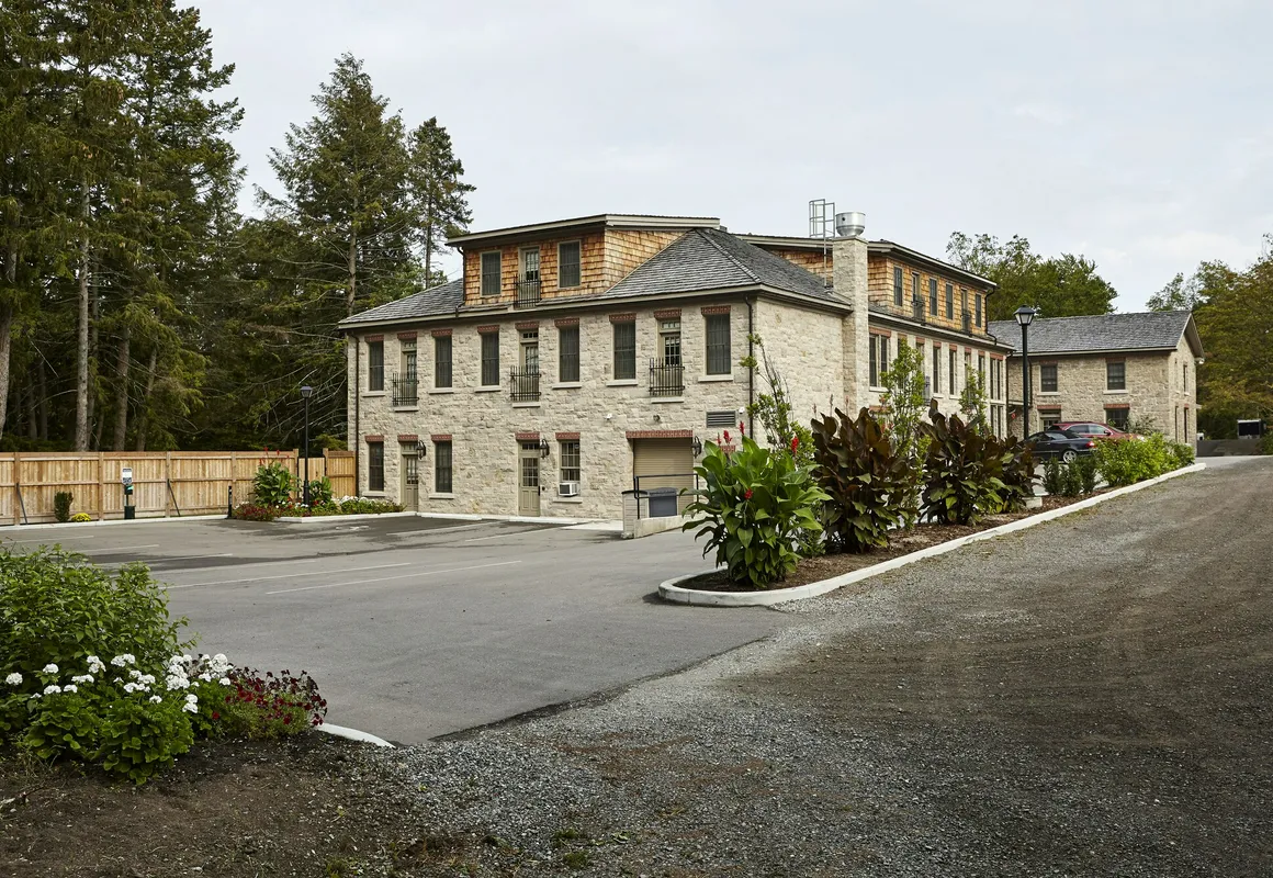 The Barracks Inn hotel hero