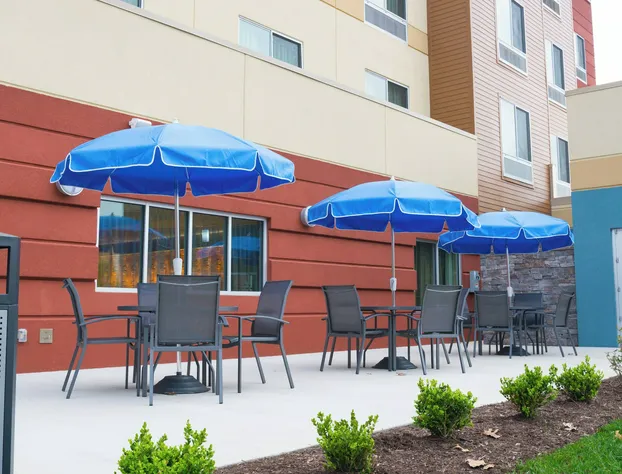 Fairfield Inn & Suites by Marriott Dickson hotel detail image 2