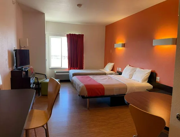 Baymont by Wyndham Williston hotel detail image 2