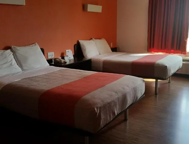 Baymont by Wyndham Williston hotel detail image 3