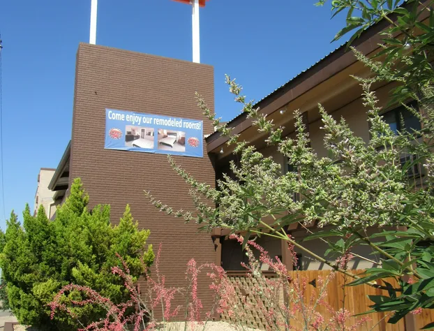 El Patio Inn hotel detail image 1