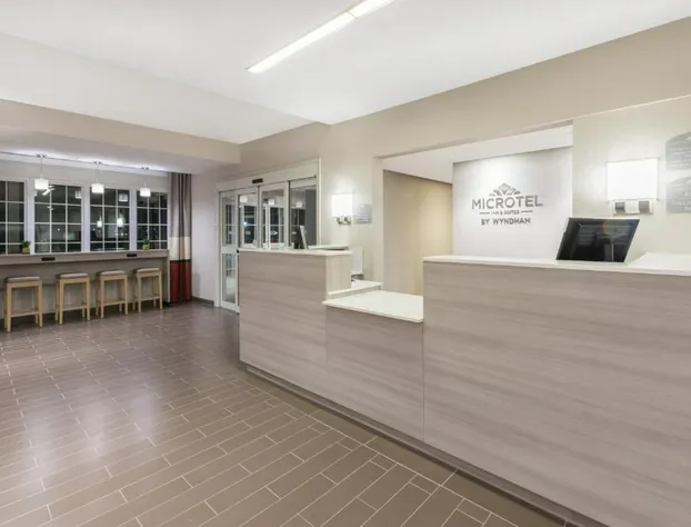 Microtel Inn & Suites By Wyndham Perry hotel detail image 2