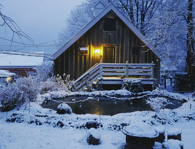 Lily Garden Bed and Breakfast hotel detail image 1