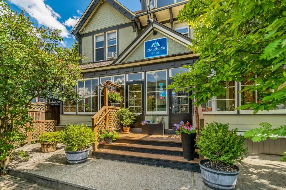 Cloudside Hotel hotel hero