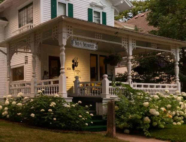 Carriage House B&B hotel detail image 1