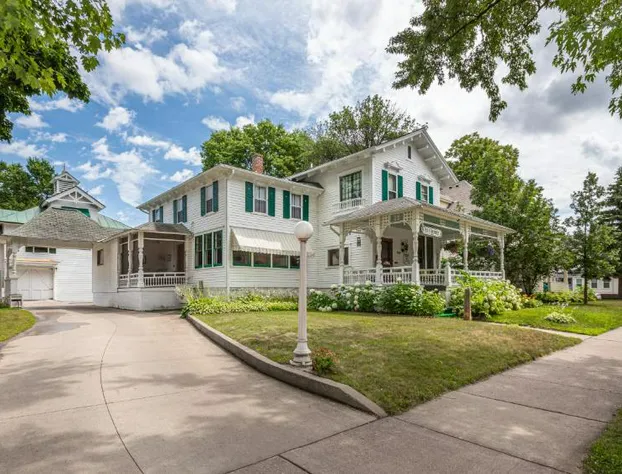 Carriage House B&B hotel detail image 2