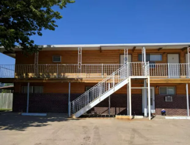 Love Hotels Western Holiday by OYO at Harlan Lake NE hotel detail image 2