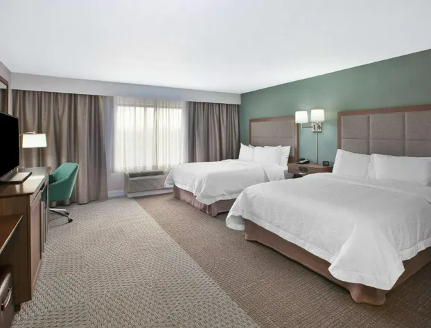 Hampton Inn & Suites Alliance hotel detail image 4