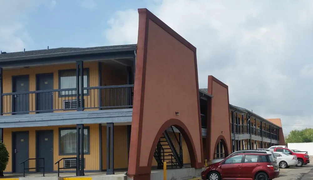 Executive Inn hotel hero