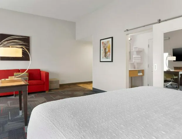 Hampton Inn & Suites Columbus Scioto Downs hotel detail image 3