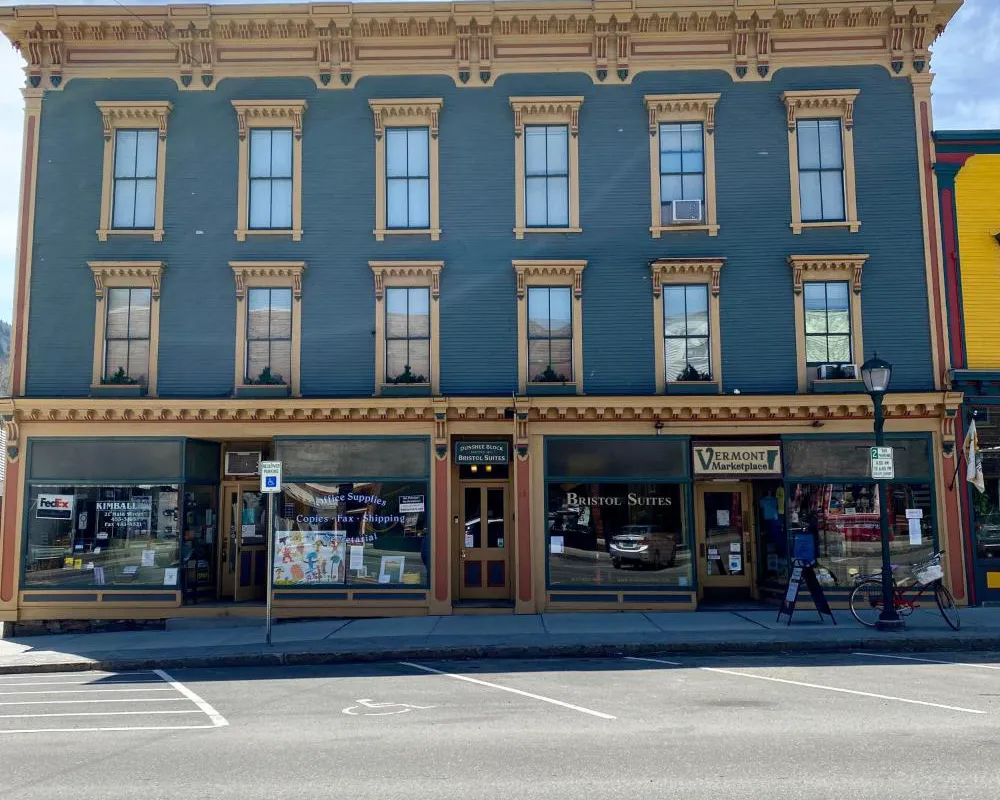 Bristol Suites hotel hero