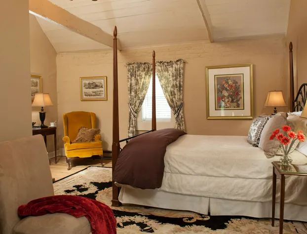 Inn and Tavern at Meander hotel detail image 3