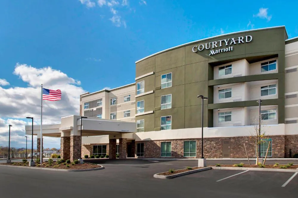 Courtyard by Marriott Schenectady at Mohawk Harbor hotel hero