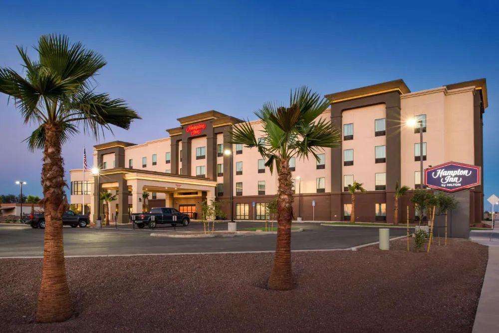 Hampton Inn El Centro hotel hero