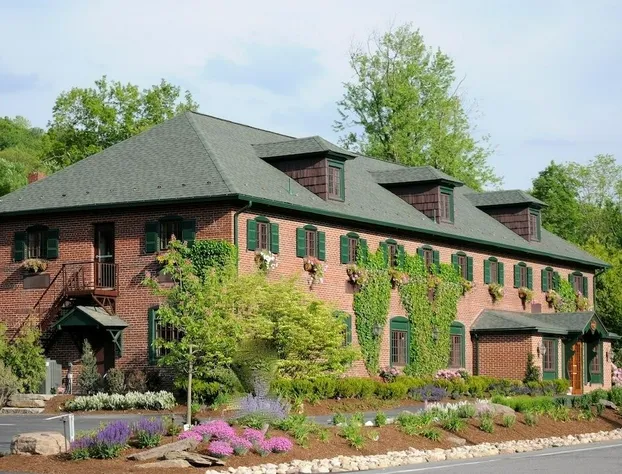 The Beaumont Inn hotel detail image 2