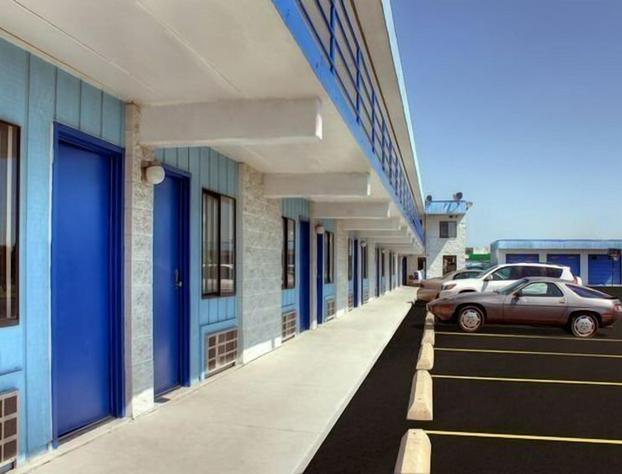Country Host Motel hotel detail image 3