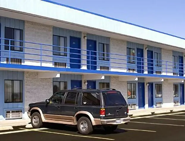 Country Host Motel hotel detail image 2