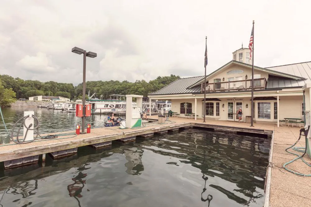 Dale Hollow Lake State Resort Park hotel hero