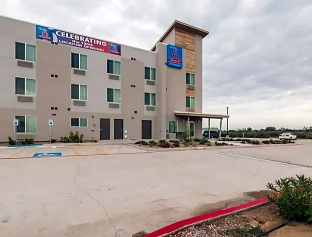 Days Inn & Suites by Wyndham Colorado City/I-20 hotel detail image 1